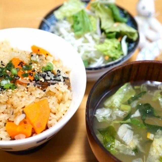 鯖の味噌煮缶の炊き込みご飯☆