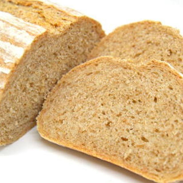 ライ麦を５０％配合したライ麦パン（パン・オ・メティユ）
