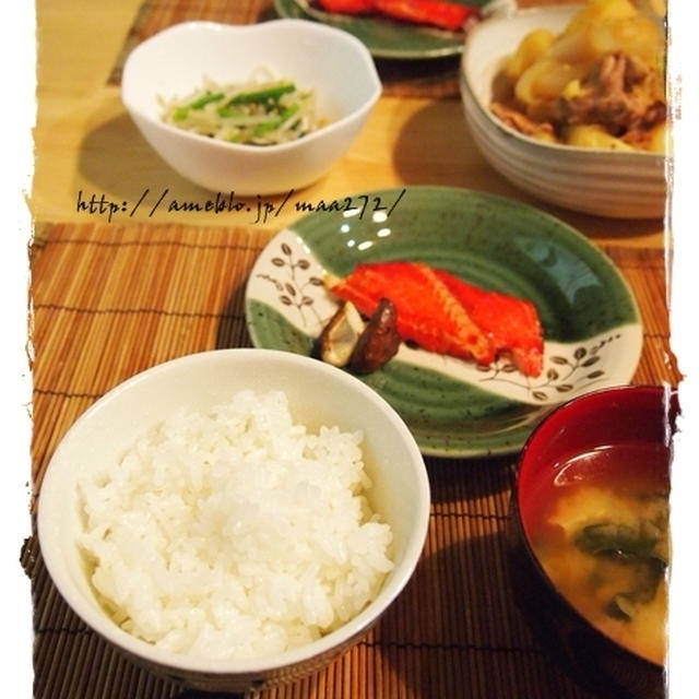 鶏じゃがと焼き魚の夕飯