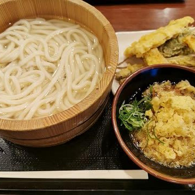 今日は夕食に丸亀製麵♪ #釜揚げうどんの日