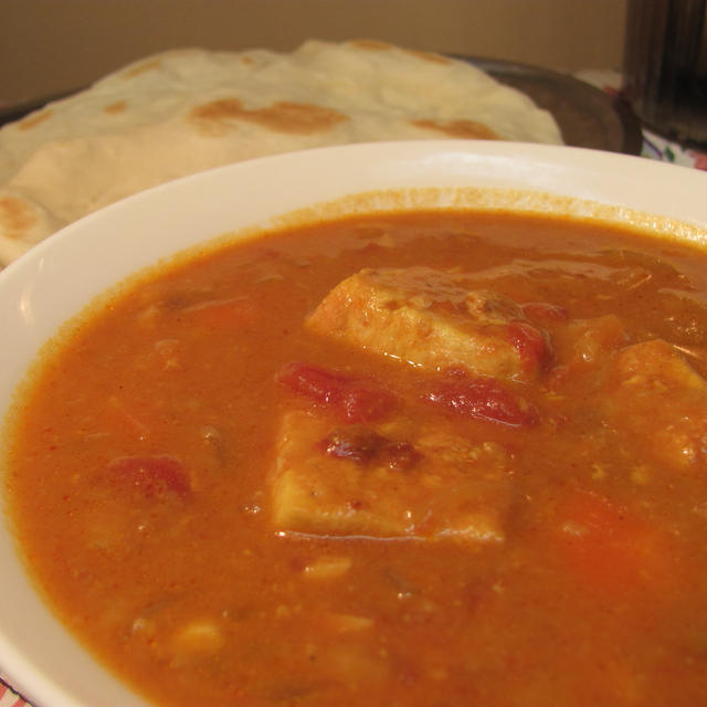 炊飯器でカジキ鮪のトマトカレー