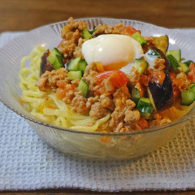 トマトと茄子の肉味噌 冷し中華