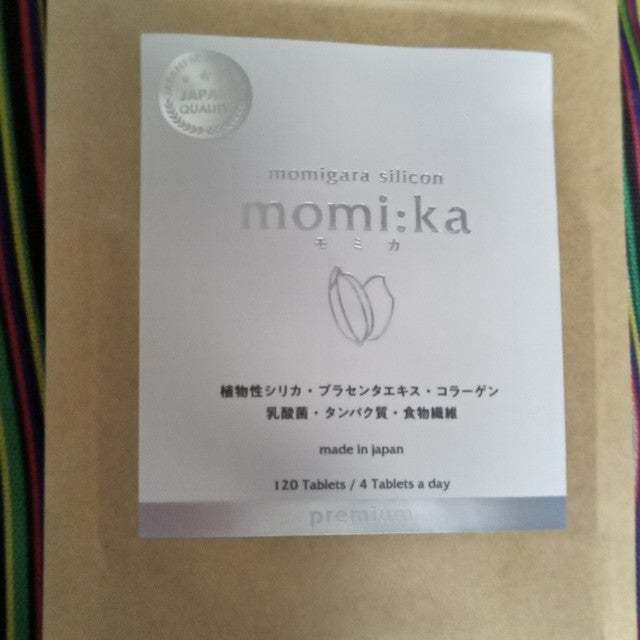 『momika』モミカ