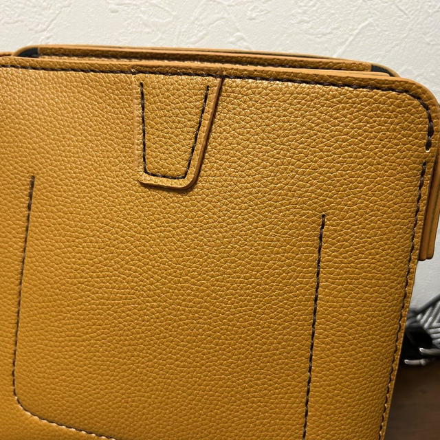 レザークラフトキットをレビュー!!DIYバックを作ってみた② 