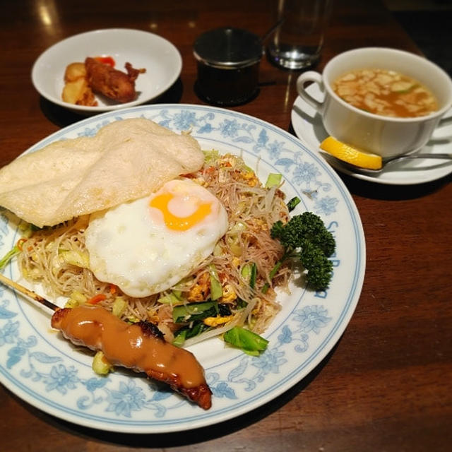 平日ランチがお得！インドネシア料理「スバラヤ」浦和店