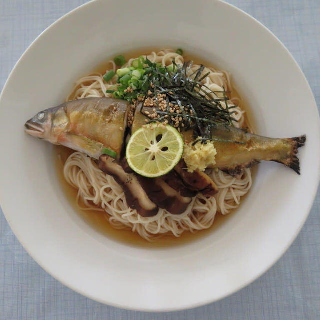 鮎そうめん