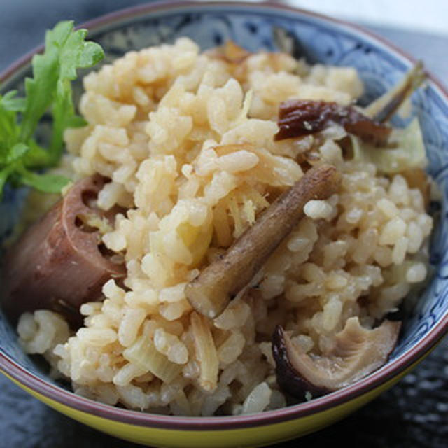 お節のリメイク炊き込みご飯とおろし玉ねぎの豚鍋☆