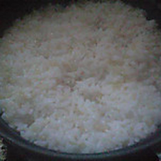 湯立てで白米（９４２）。。。北海道石狩平野砂川産特別栽培米ゆめぴりか・白米（あいざわ米店）と茨城県産うまかっぺコシヒカリ玄米・新米（あいざわ米店）