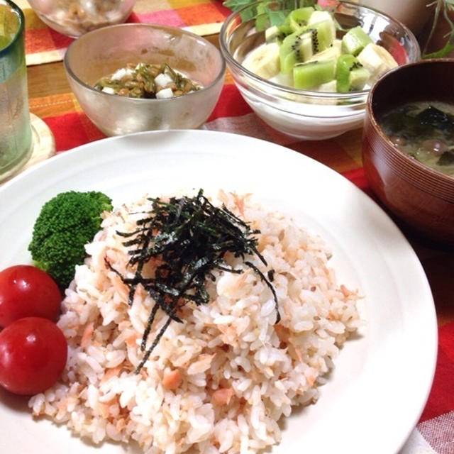 鮭の炊き込みご飯♡炊飯器で簡単に♪