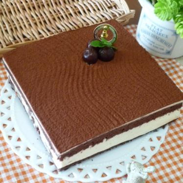 ホワイトチョコのムースケーキ作りました！