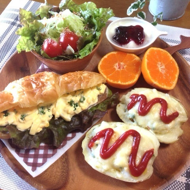 じゃがいも丸ごとグラタンde朝ごはん♡…努力