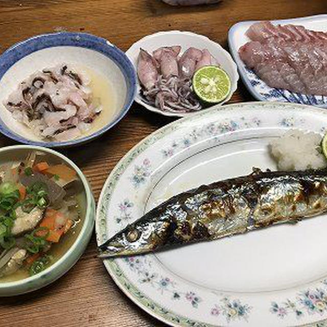 秋刀魚と豚汁とニベ鯛の刺身 By あんこ１９６１さん レシピブログ 料理ブログのレシピ満載