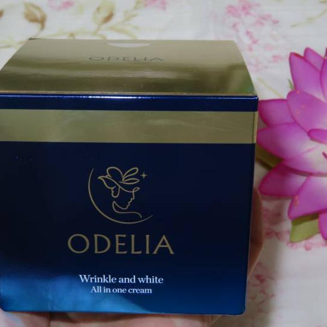 ODELIA リンクル＆ホワイト オールインワンクリーム