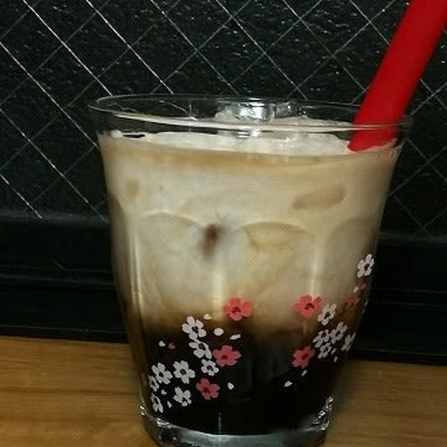 おうちでたっぷりタピオカを入れたティーラテ♪　その２