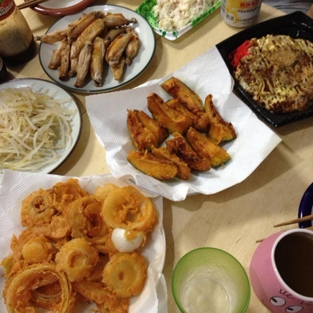 オニオンリングと手羽元のグリル焼きで晩酌