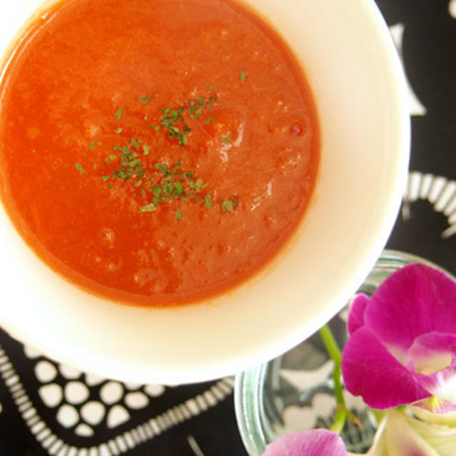 フィトケミカルで花粉症を吹き飛ばす！赤いスープ