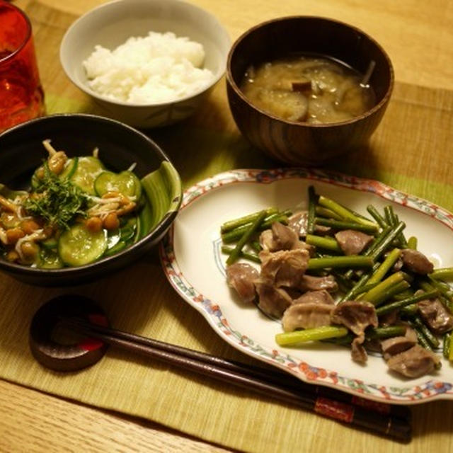 砂肝炒めとか白玉作りとか。Sauteed gizzard and Shiratama.