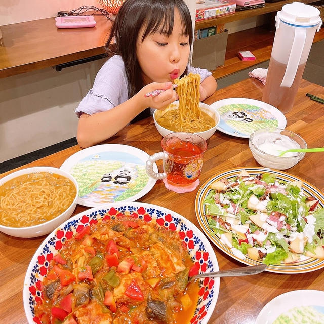 カップヌードル風カレーヌードルです！！