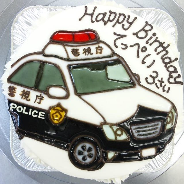 トミカの「トヨタ クラウン パトロールカー」を描いたイラストケーキ☆