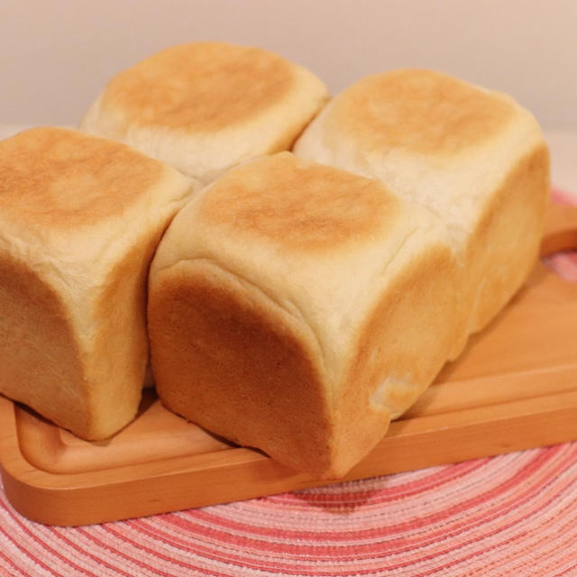 濃厚ふんわり食パン～八重桜かな
