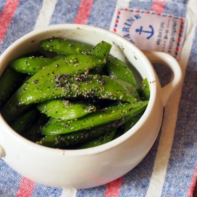 スナップえんどうの胡麻和え。