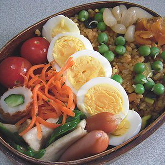 カレー炒飯弁当。みそっかすの完成。スマホの故障のその後