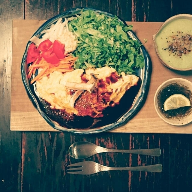 赤ワインたっぷりオムライス！