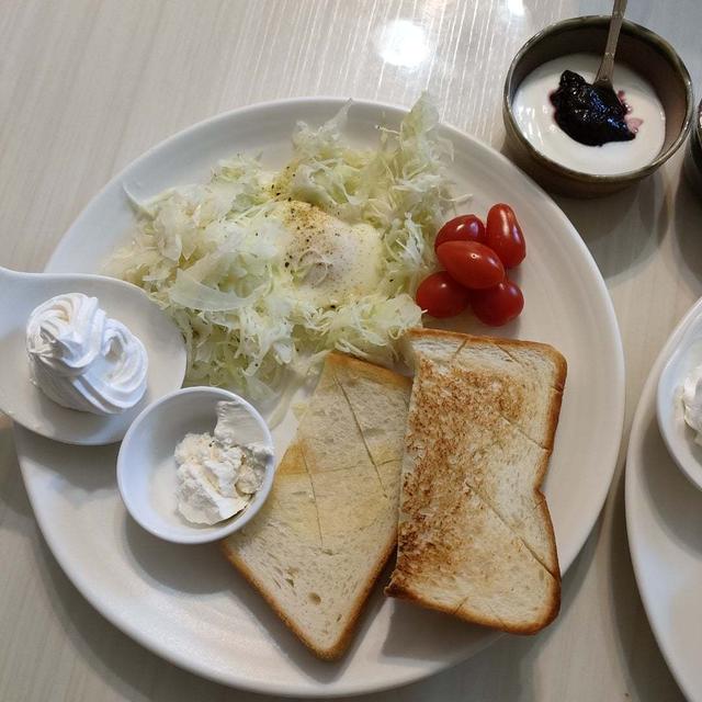 休日の朝ご飯とアダストリアの優待券でお買い物＆退職準備