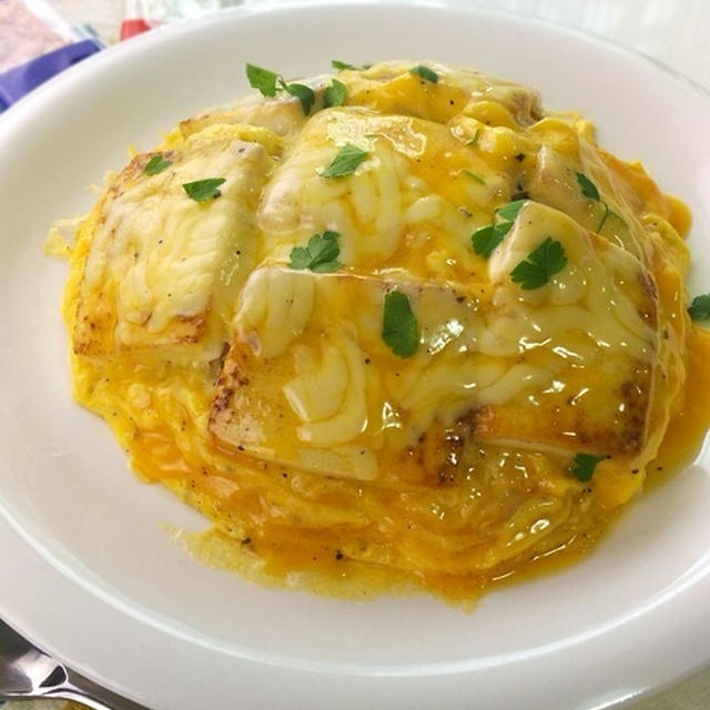 コクがあるけどさっぱり♪焼き豆腐のチーズオムライス