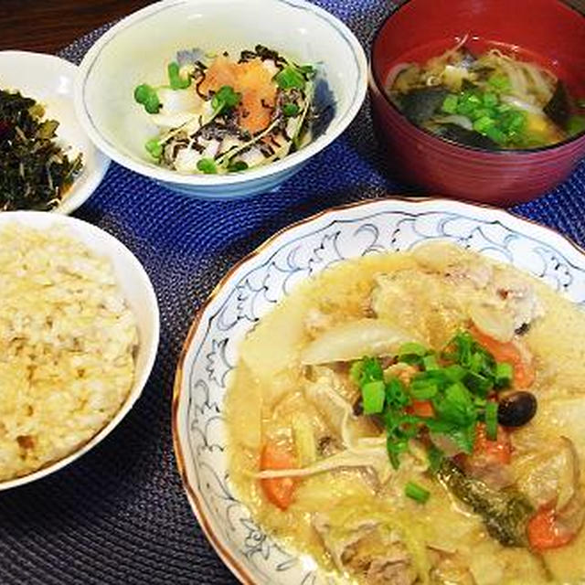 豚肉と野菜の酒粕味噌あんかけ＆酒粕の美容効果