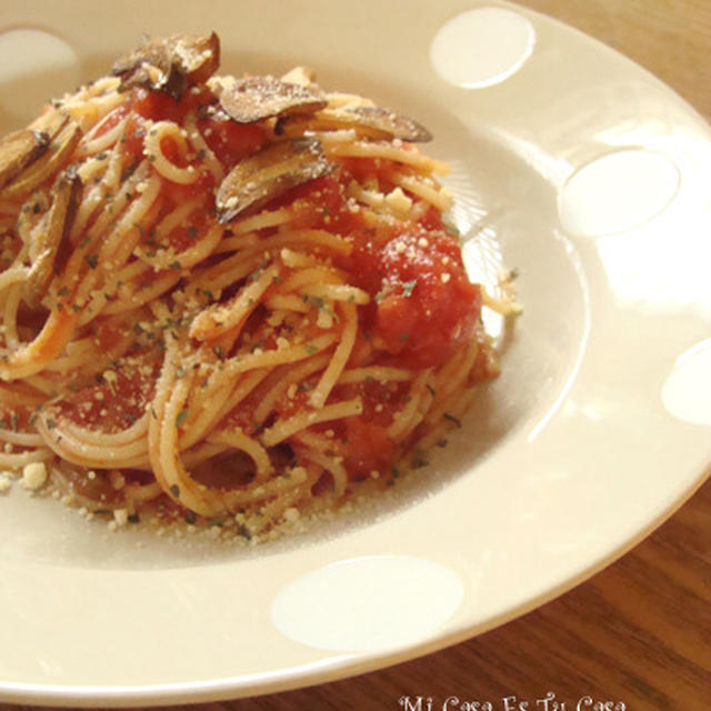 トマトソースパスタ＆ウェッジサラダ