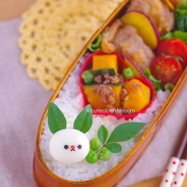 南天の葉のうさぎちゃんのキャラ弁