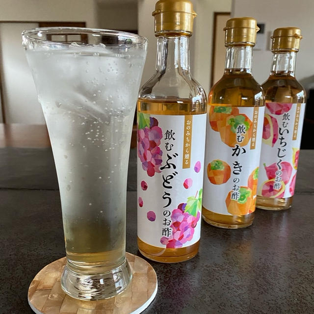 必死なヨーグルト。と新商品！飲むフルーツ酢！かきの酢使用で手羽元の甘酢煮