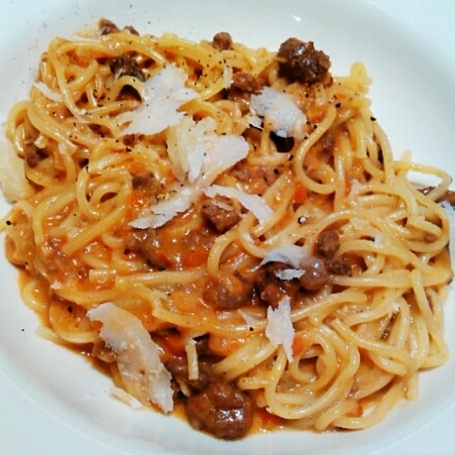 チーズ好きに☆生パスタボロネーゼランチ～アフタヌーンティースタンド
