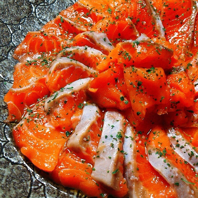 塩だけで美味しい！サーモンのカルパッチョ
