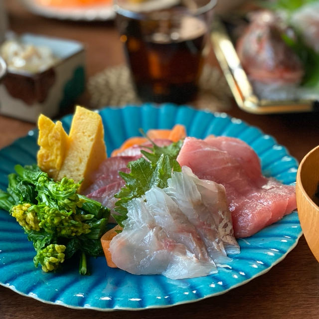 美しく刺身を盛り付ける方法。ツマは千切りにしないでOK！