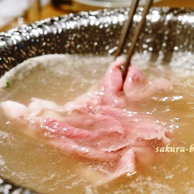 海外からの熱いラブコールに応え新宿歌舞伎町のどでかい和のしゃぶ＆すき食べ放題空間がリニューアル！