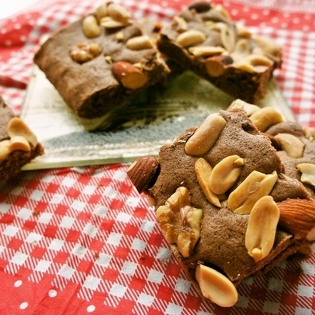 病みつき注意！男子を虜にしたナッツチョコケーキ♪