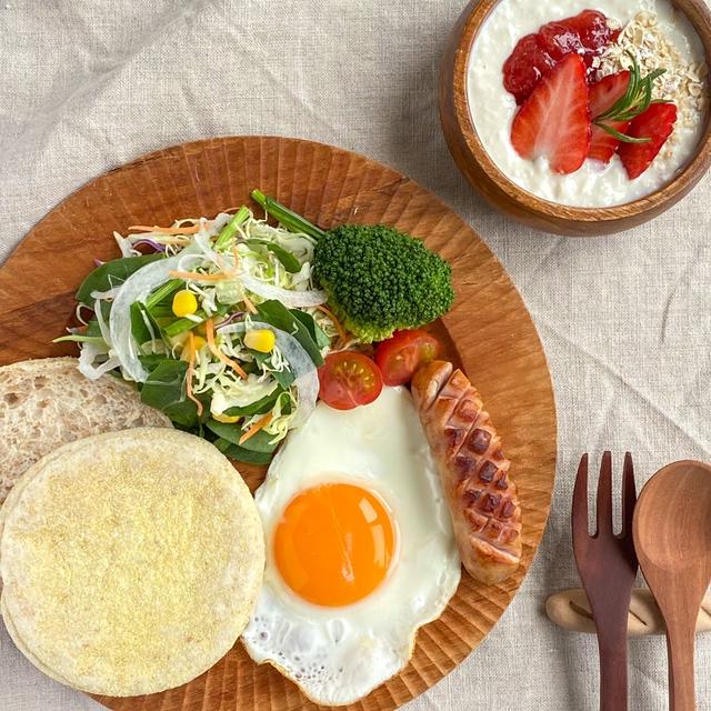 ＊苺ヨーグルトde朝ごはん＊