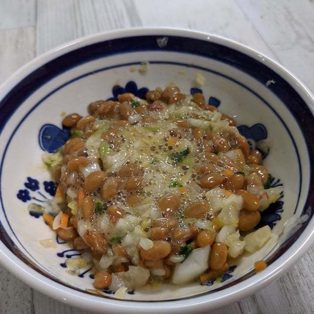 【漬物納豆】朝忙しいときに野菜とタンパク質が一緒にとれる優れもの！