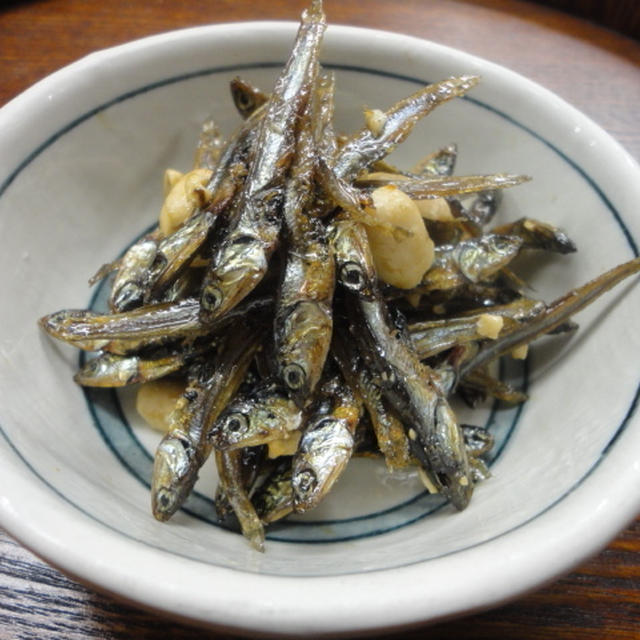 今日は食感☆雑食館のお正月準備・その１『ごまめピーナッツ』