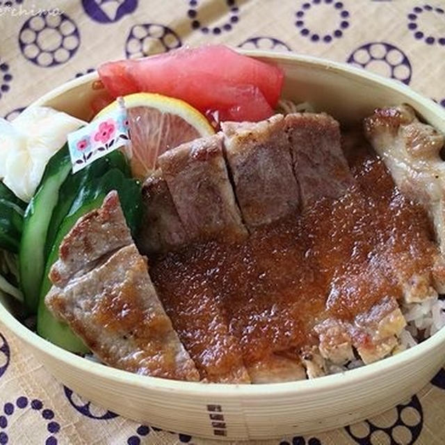 トンテキ弁当