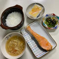 三太郎の夜ごはんは、胃休めごはんです。