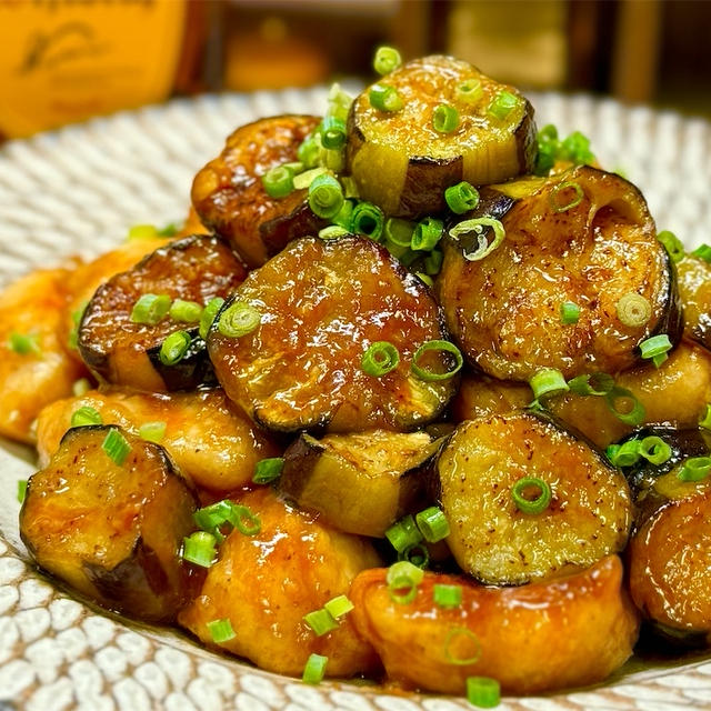 【レシピ】鶏むね肉と秋茄子の♬ガーリック味噌バター炒め♬