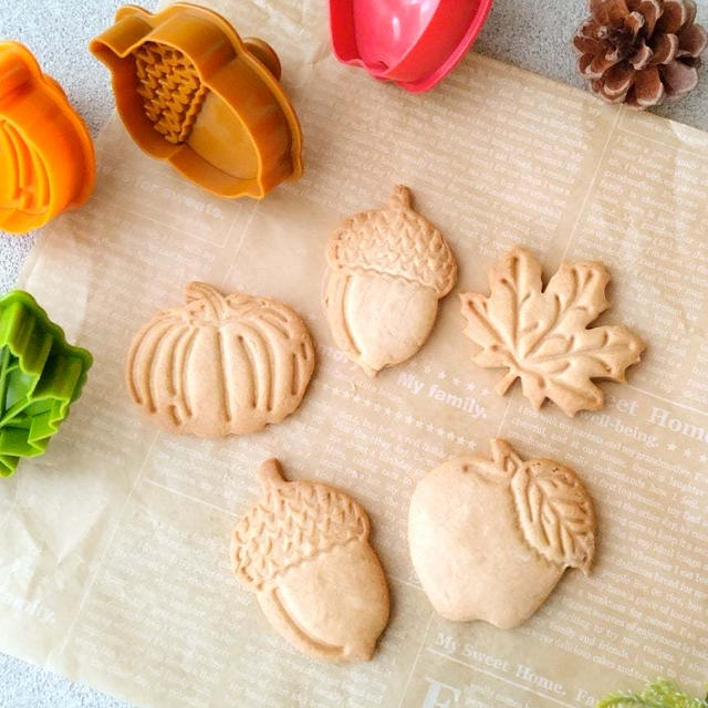 レシピにはならなかったお菓子／この秋気になるナッツ形の型