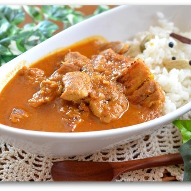 そろそろカレーが食べたくなってきたので「ポークカレー」作ってみました。