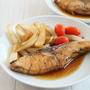 ブリの照り焼きと玉ねぎのしょうゆ炒めのごはんの日。