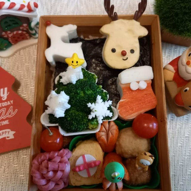 海苔弁でクリスマス弁当〖デコ弁〗  #平日お昼ご飯はお弁当or外食