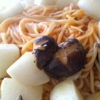 かぶと椎茸のミートスパ マ・マー早ゆで3分スパゲティ1.6ｍｍ&トマトの果肉たっぷりのミートソース