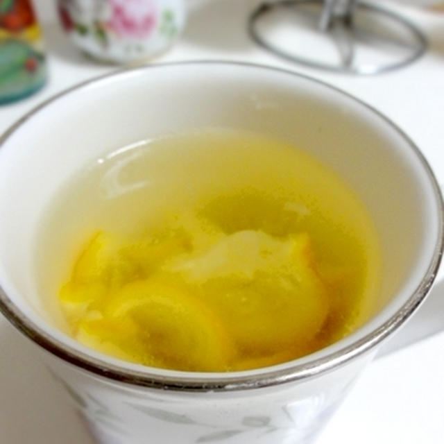 レシピ・柚のほんのり苦い甘みでほっと一息、ゆず茶